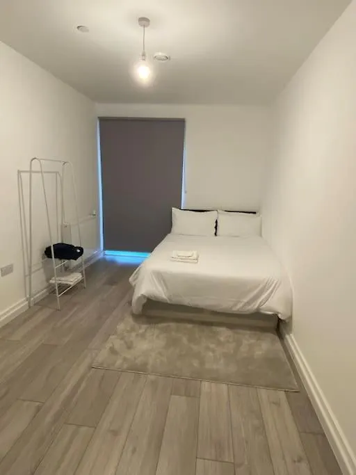 East London - 2 Bed Apartment With Parking Barking  Barking (Greater London)